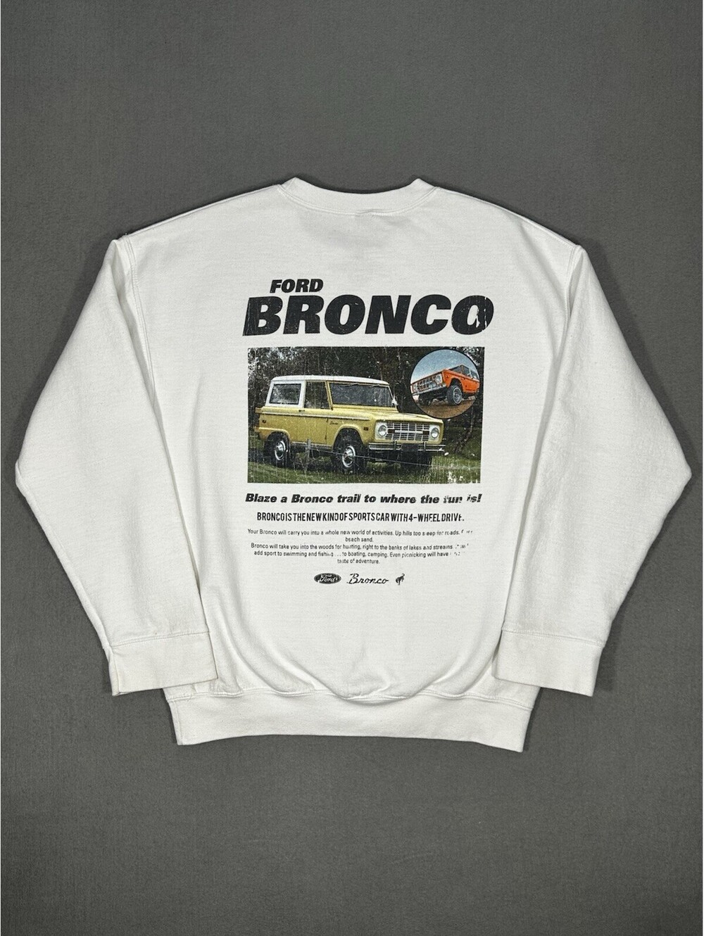 Ford Bronco Sweatshirt Men’s Small White Graphic Crewneck Vintage Style Logo